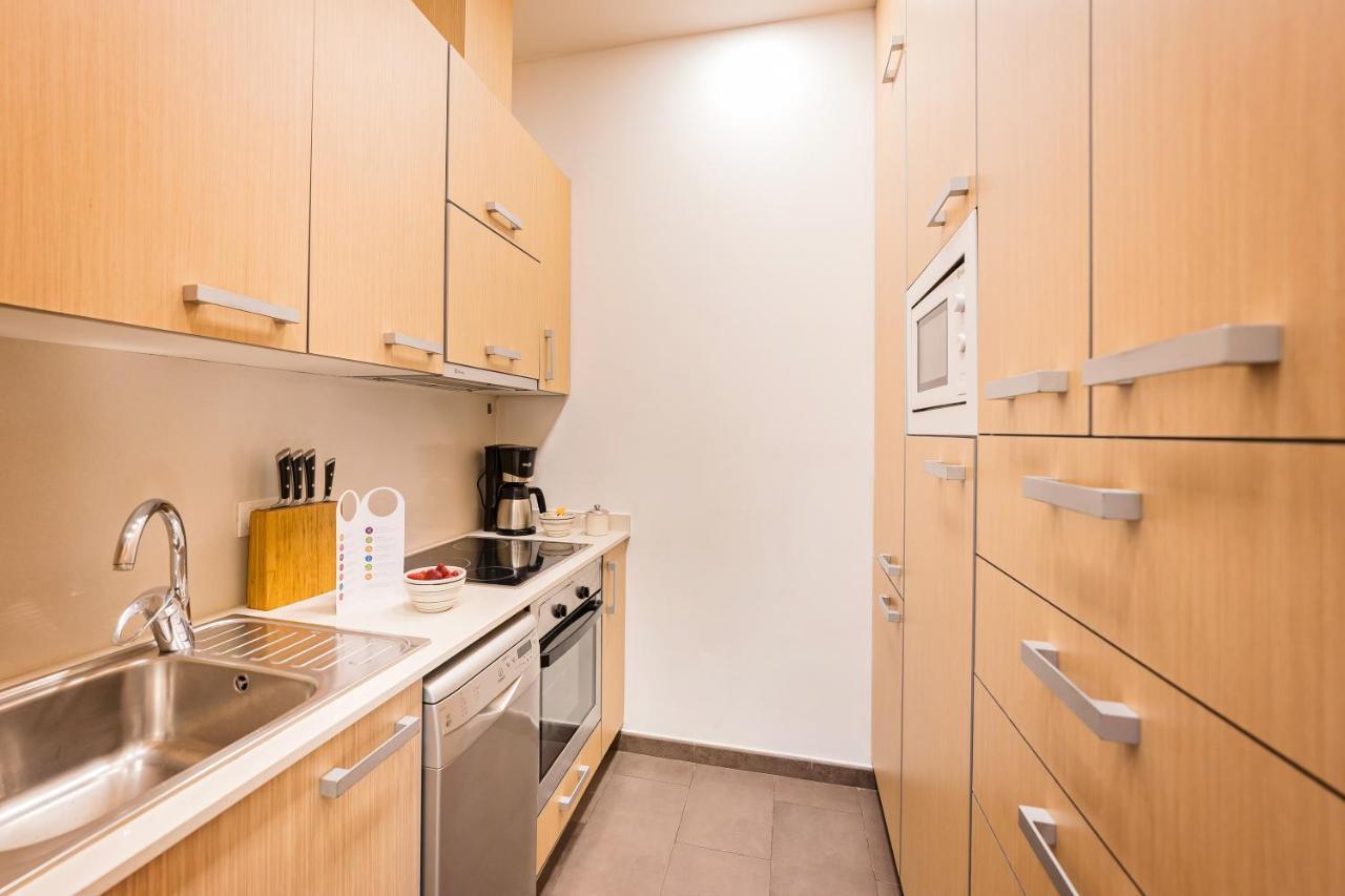 Sweett - Jardinets Apartment Барселона Екстериор снимка